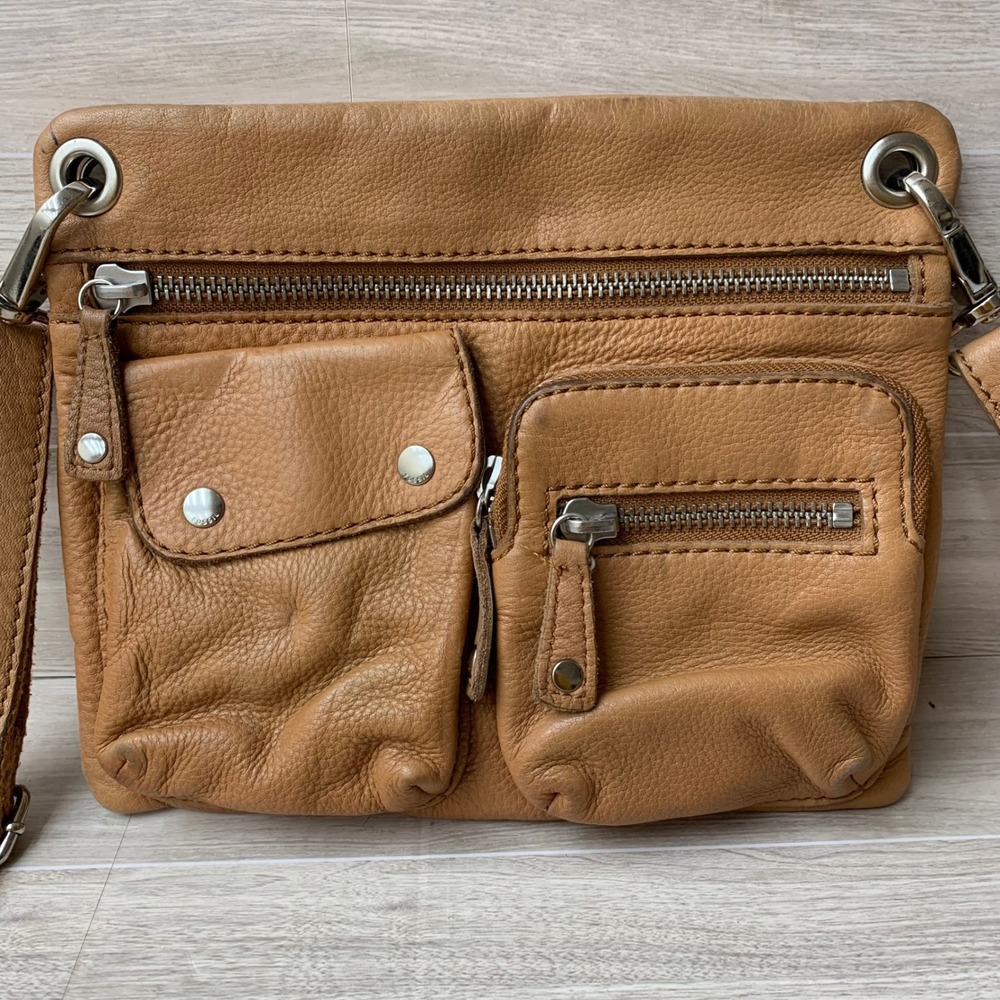 Fossil Tan Leather Multi‎ Pocket Crossbody Bag Messenger Utility Zippers Tan